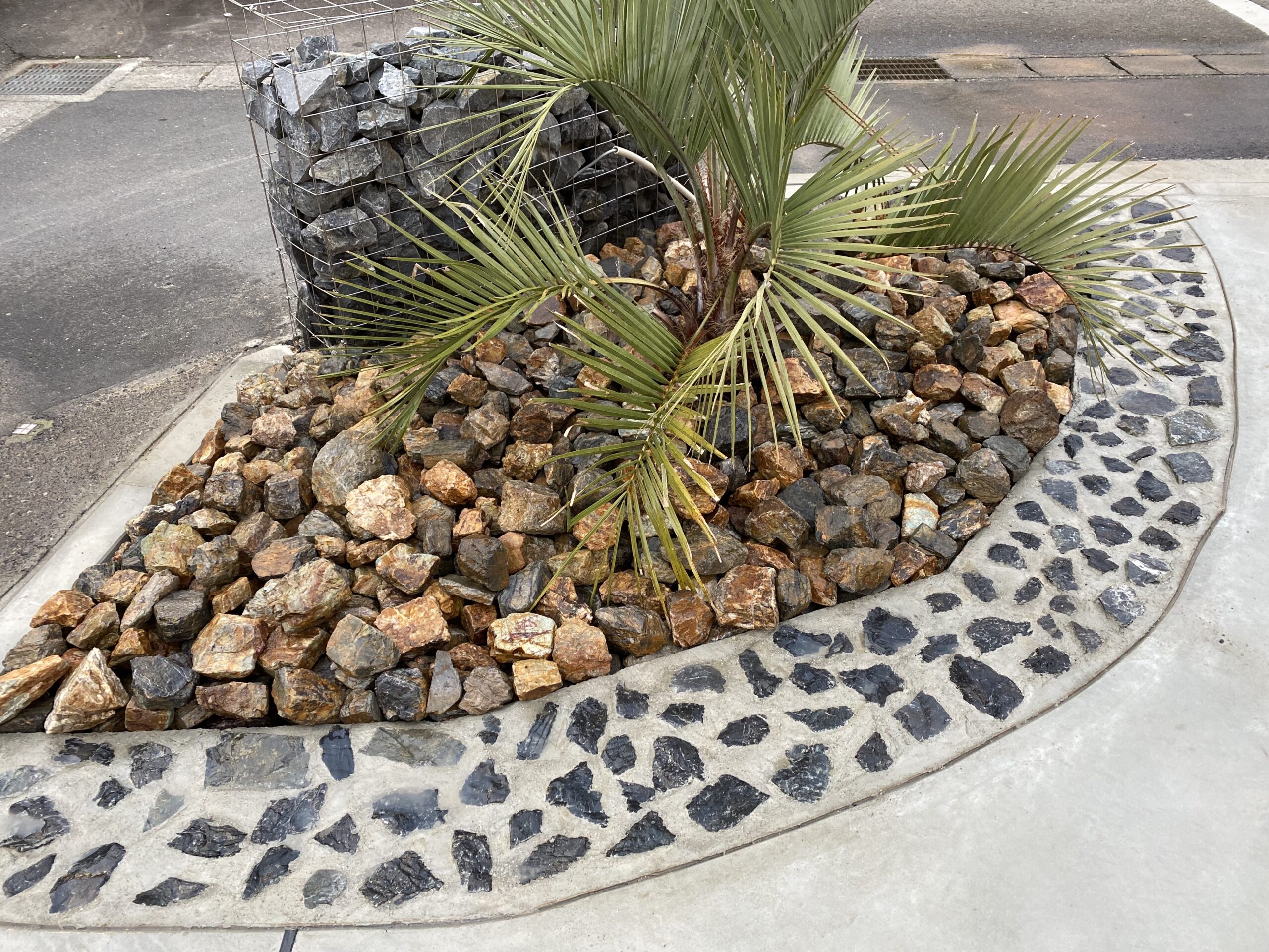 おしゃれ外構ガビオンの作り方徹底公開 ロックガーデン外構diy中級 Kaz Smartlife