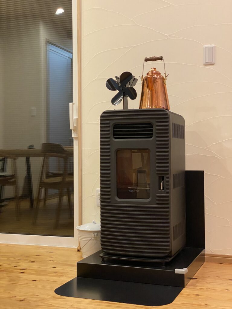 ペレットストーブ と エアコン と 石油ストーブ を比較 設置費用とメリット デメリットを検討 Kaz Smartlife
